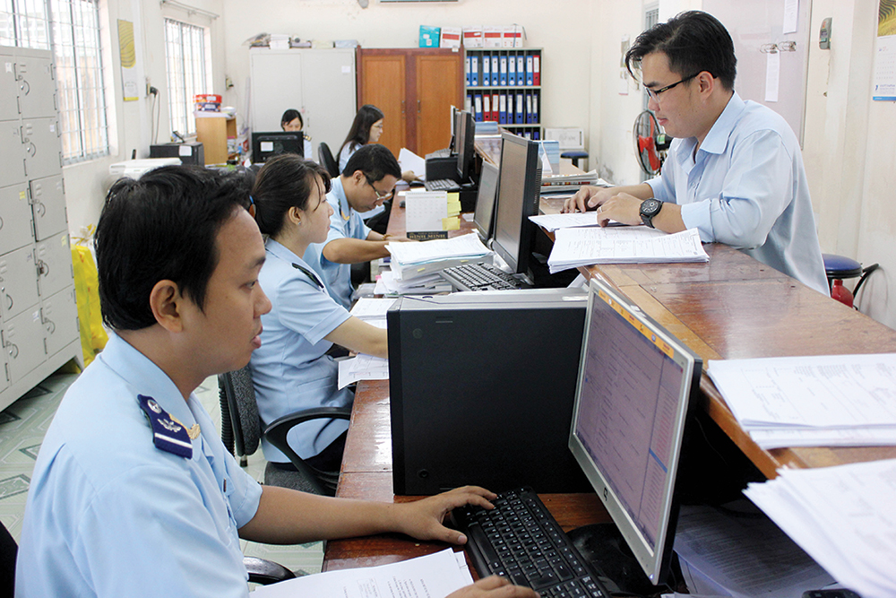 "Worldcourier