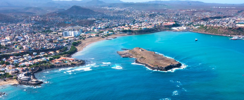 Chuyển phát nhanh đi Cape Verde nhanh chóng