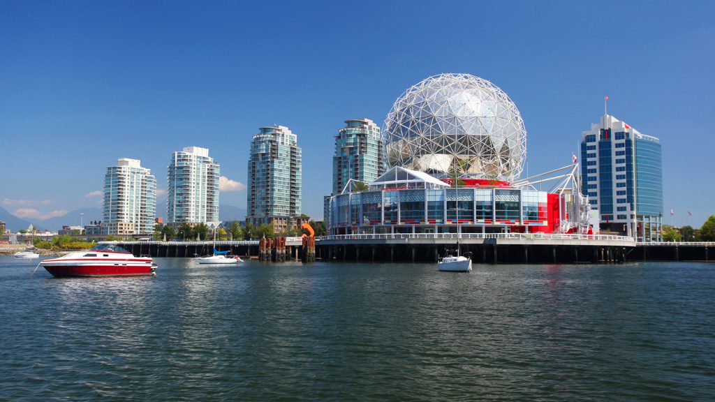 Gửi quà tặng năm mới đến Canada ngay thôi