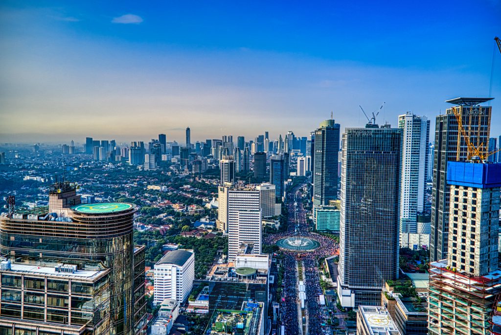 World Courier chuyên nhận gửi hàng đi Indonesia