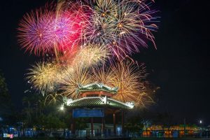 Gửi quà tặng năm mới đi Canada nhanh bổ rẻ