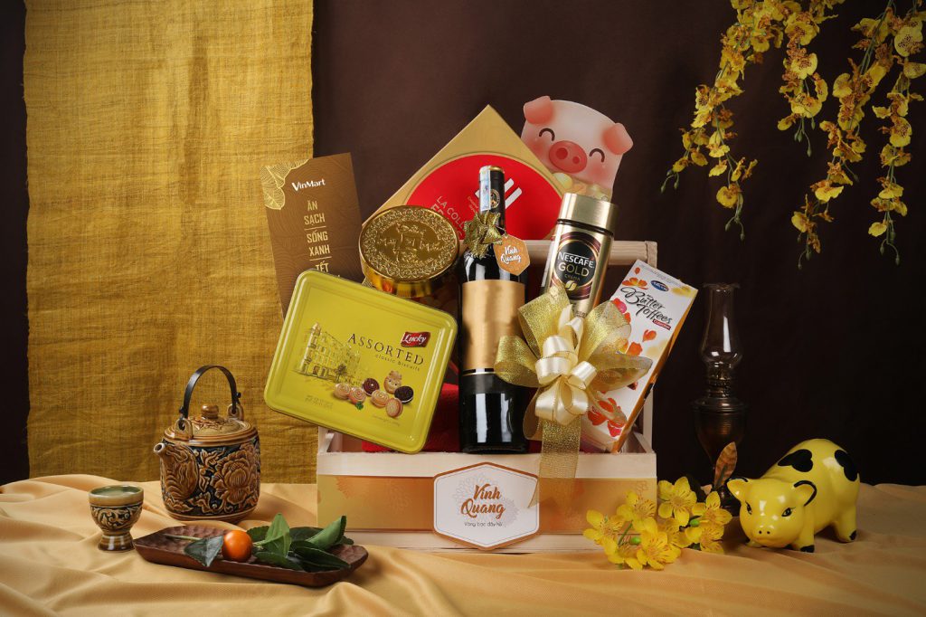 Gửi quà Tết đi Canada từ Bình Dương liệu có khó khăn