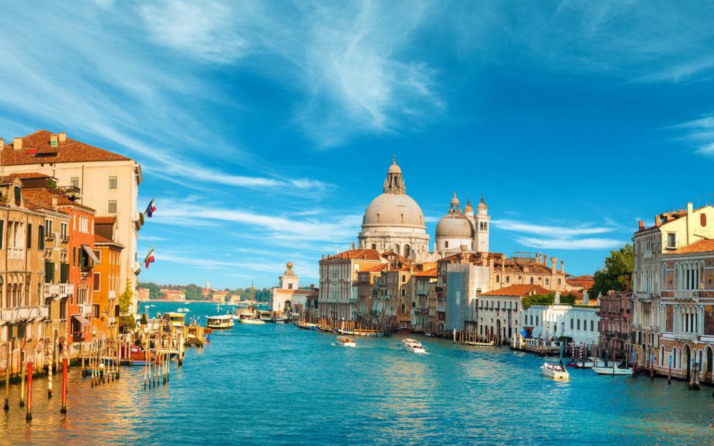 van-chuyen-chuyen-tuyen-di-milan-italia